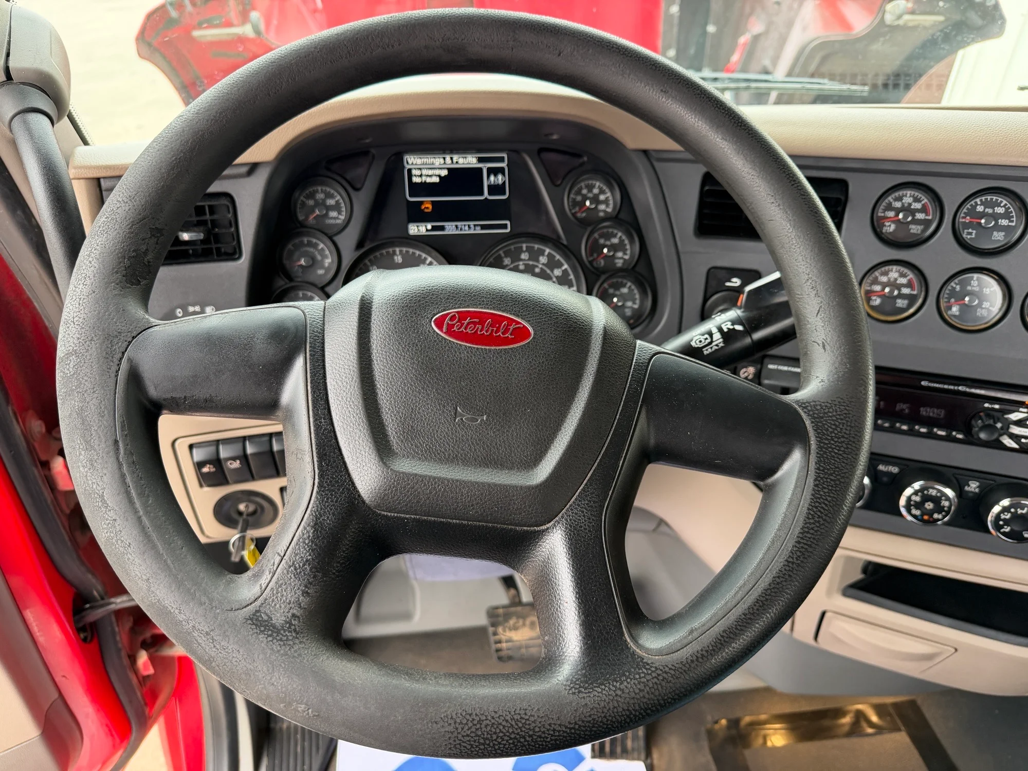 2020 Peterbilt 567 in Joplin, MO — photo 11