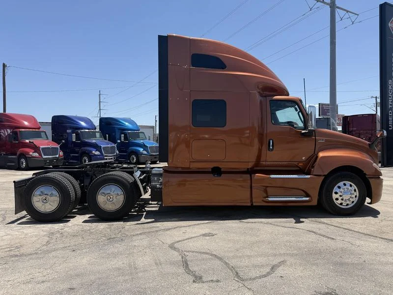 2023 International LT in Dallas — photo 2