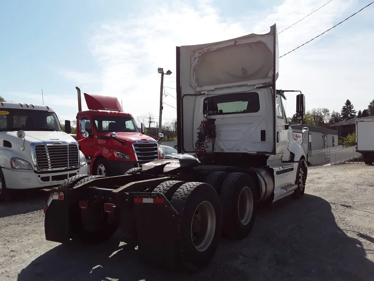 2017 International ProStar - image 4