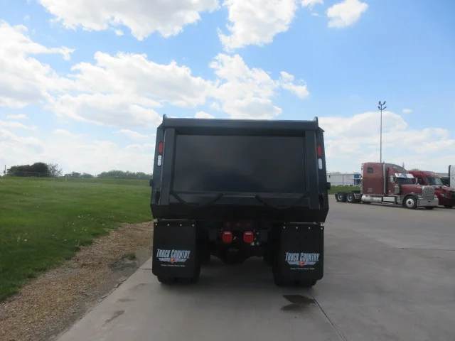 2027 Western Star 47X in Davenport, IA — photo 4