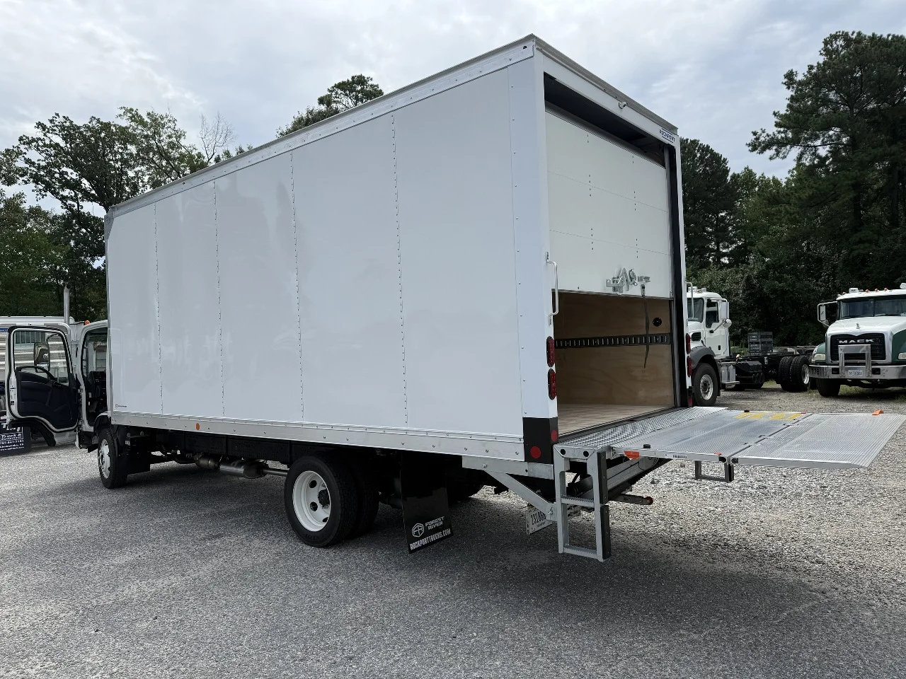 2026 Isuzu NPR in Norfolk, VA — photo 4