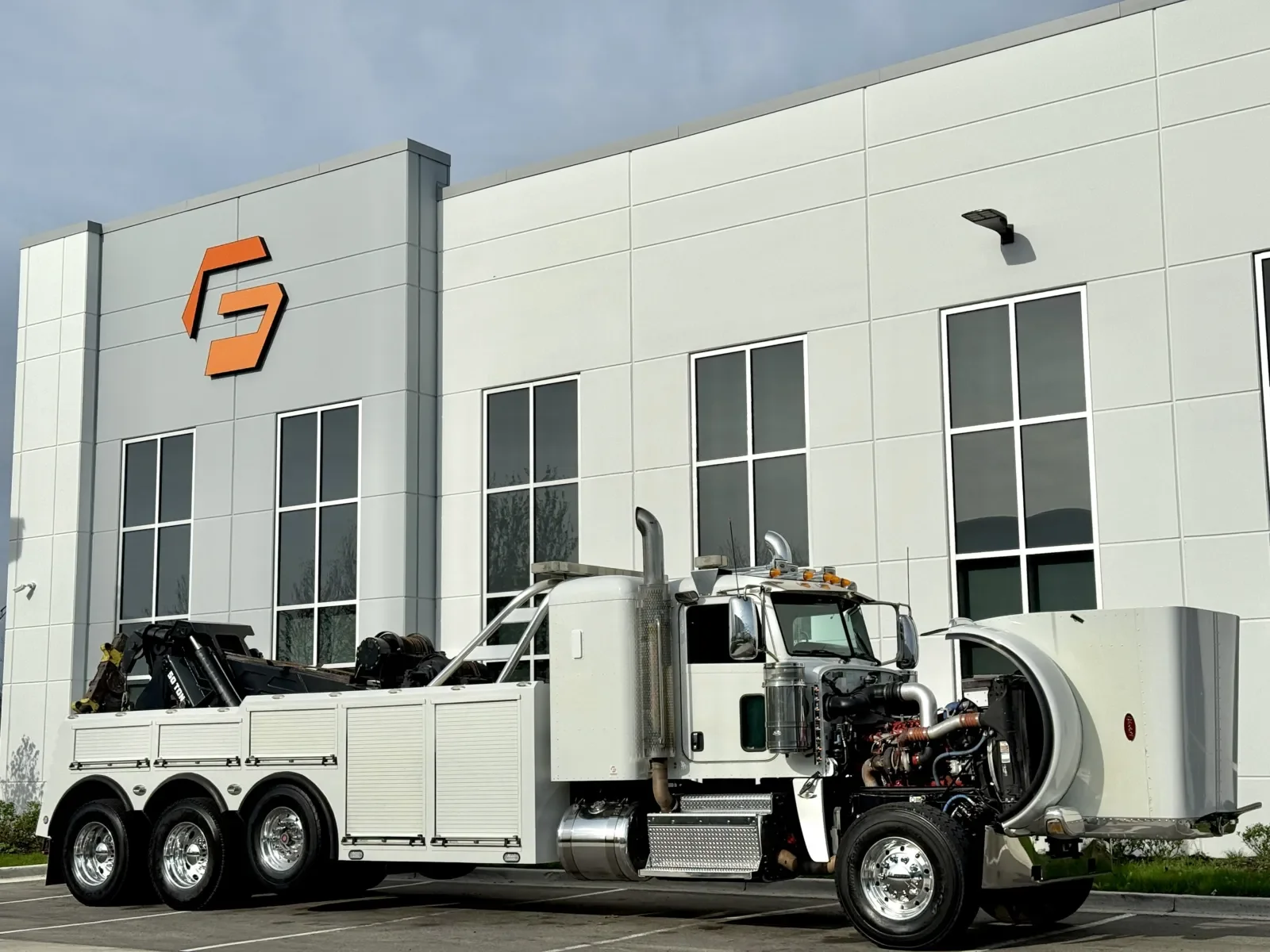 2013 Peterbilt - image 11