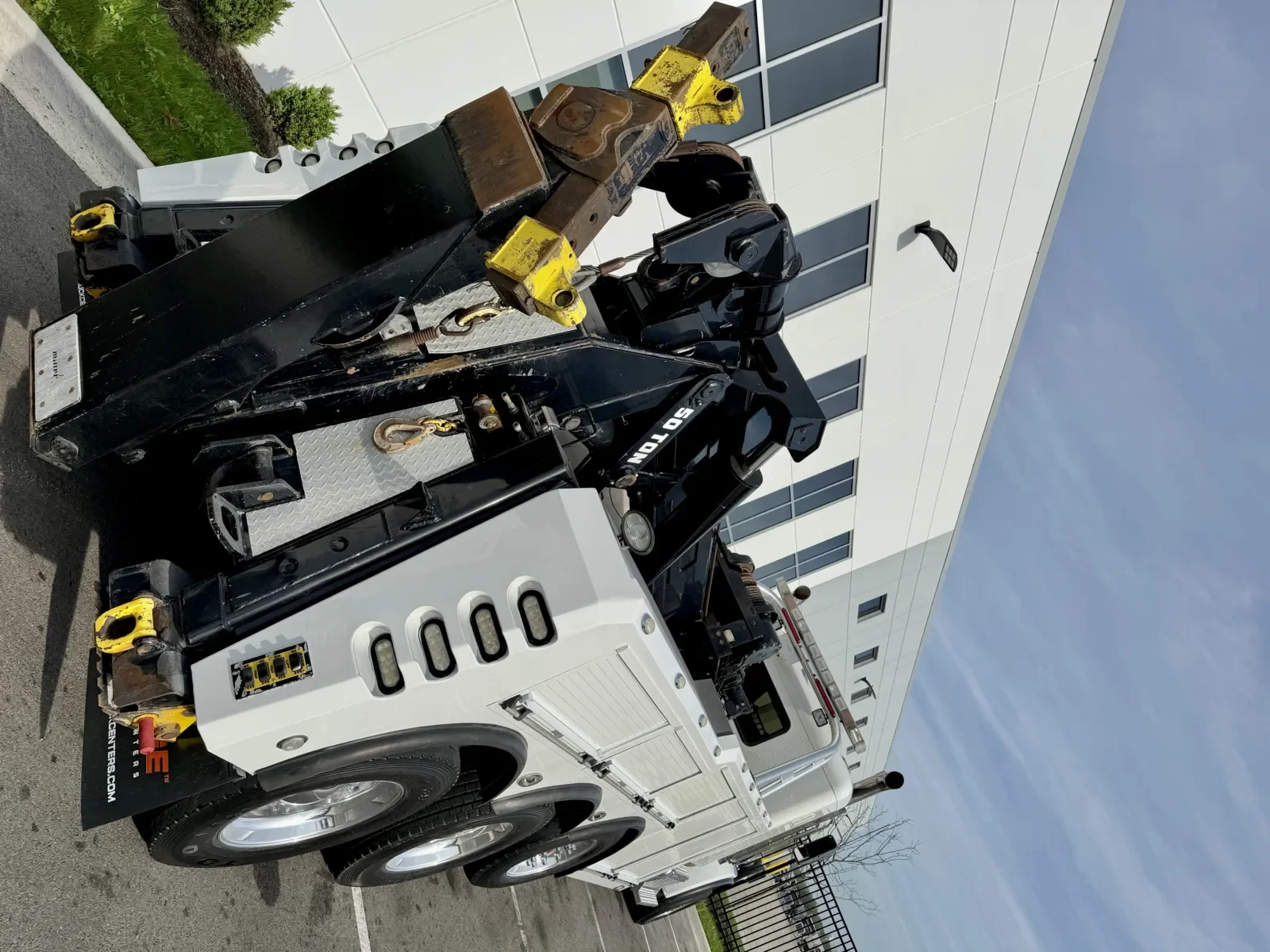 2013 Peterbilt - image 13