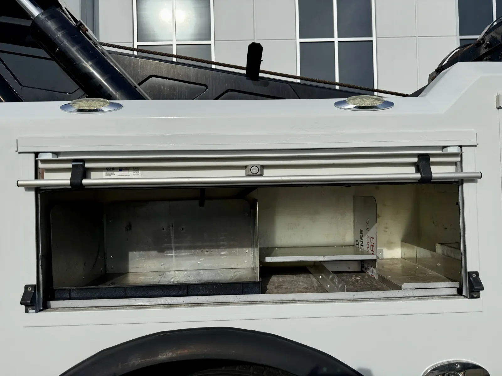 2013 Peterbilt - image 22