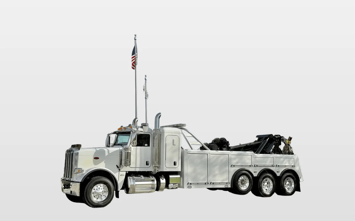 2013 Peterbilt - image 1