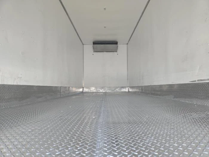 2023 Isuzu FTR - image 8