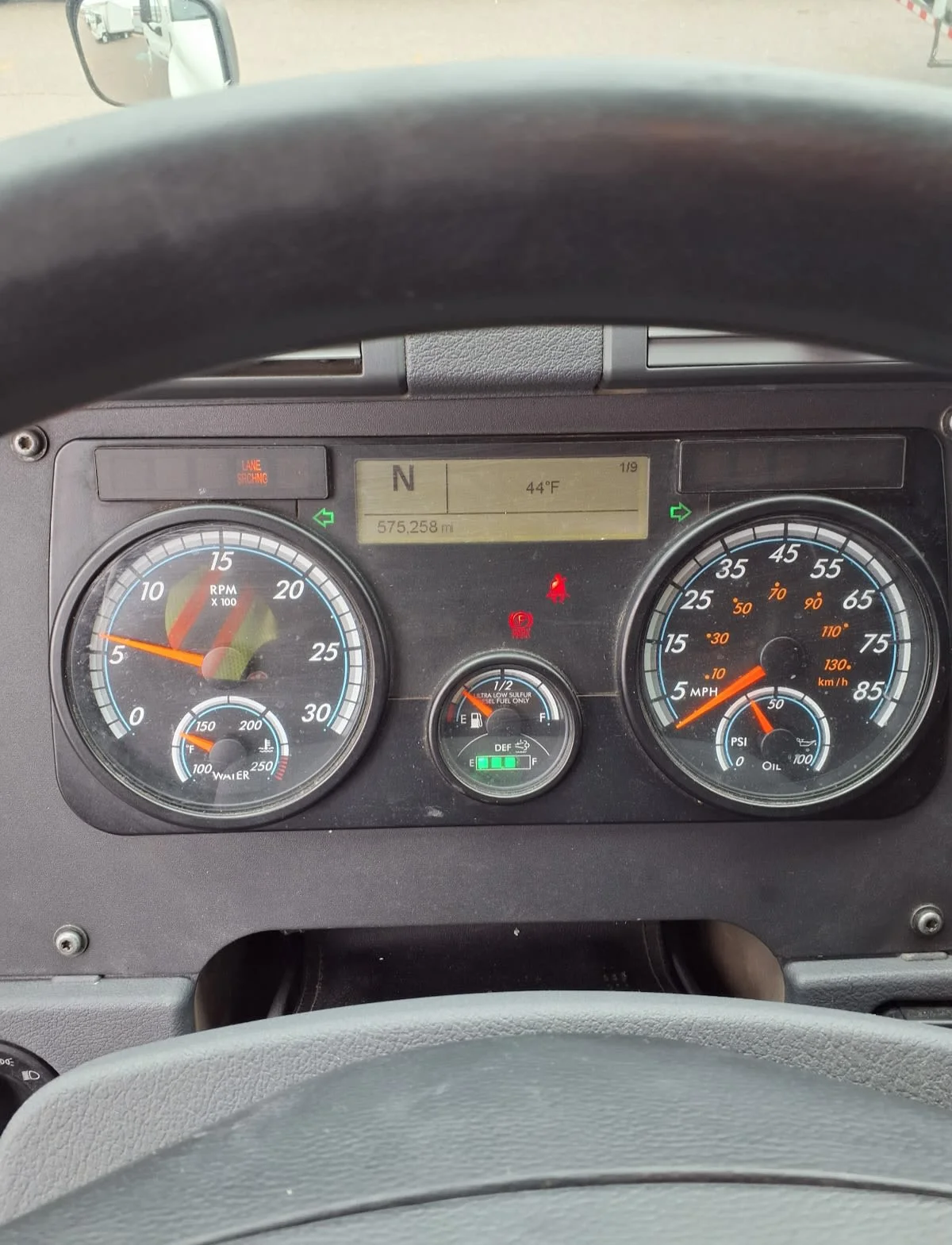 2019 Freightliner Cascadia - image 10