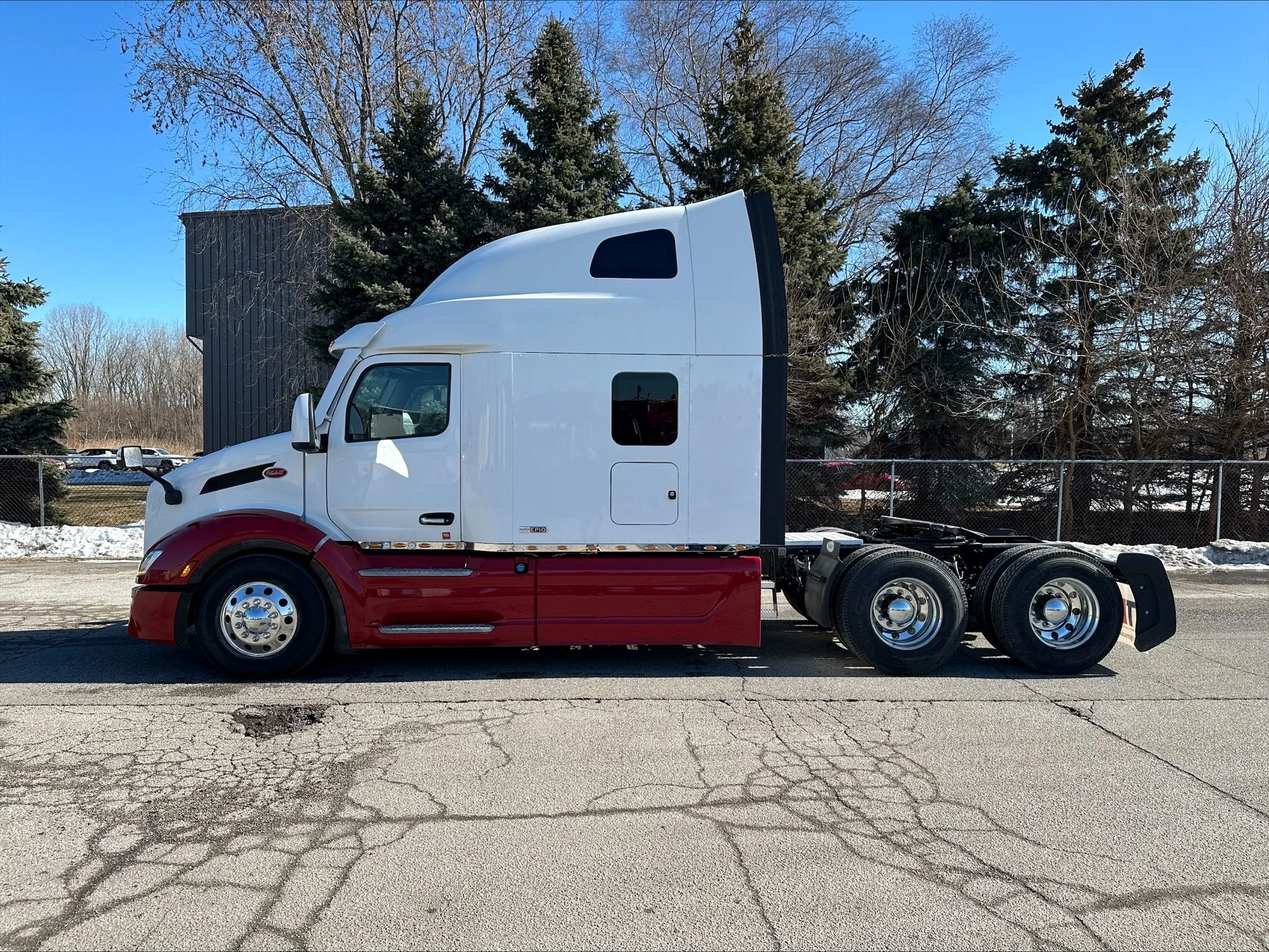 2023 Peterbilt 579 - image 5