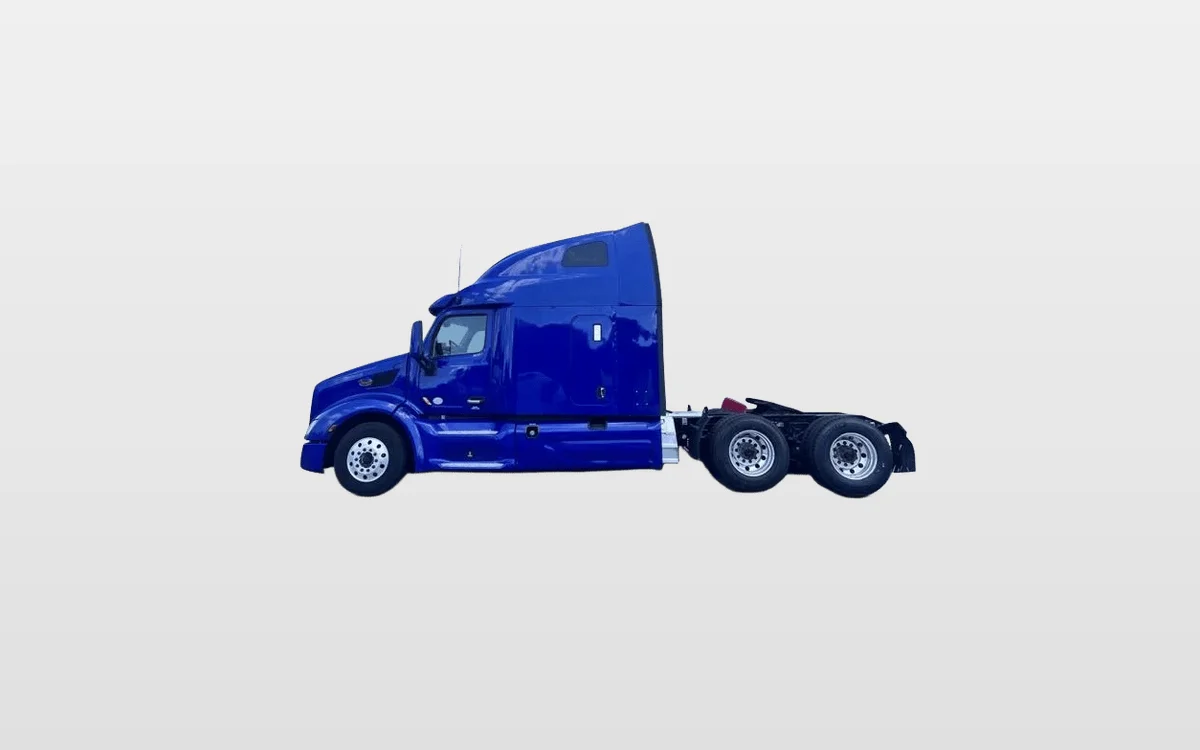 2022 Peterbilt 579 - image 1