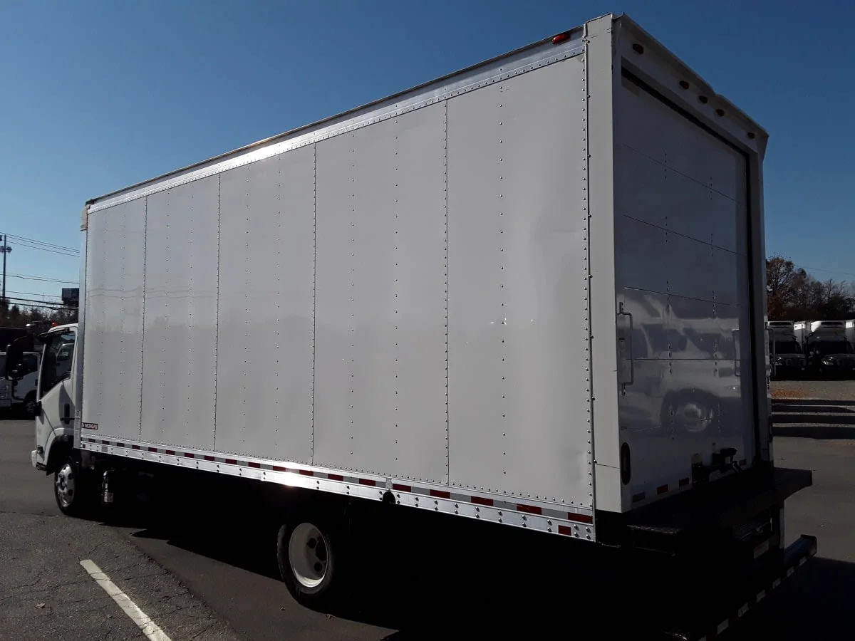 2019 Isuzu NPR - image 6