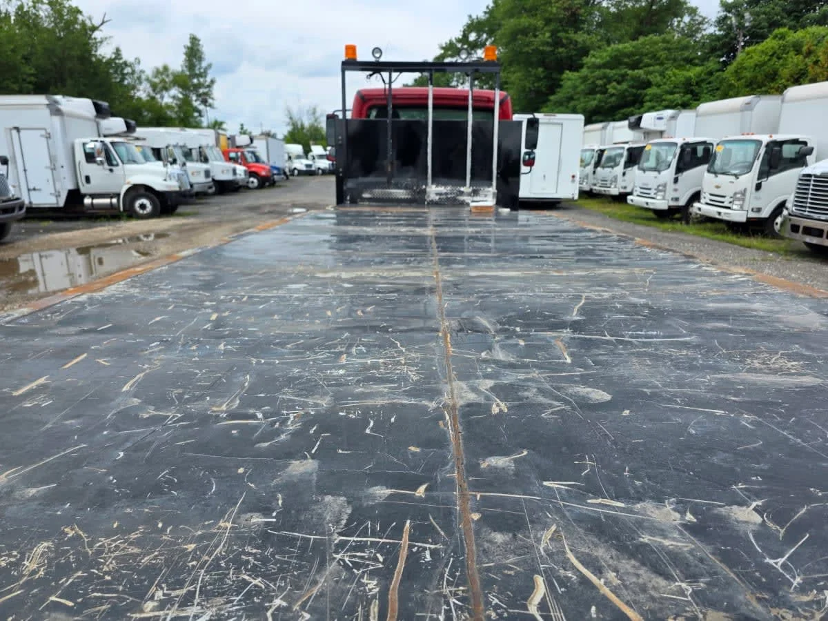 2018 Freightliner M2 106 - image 5