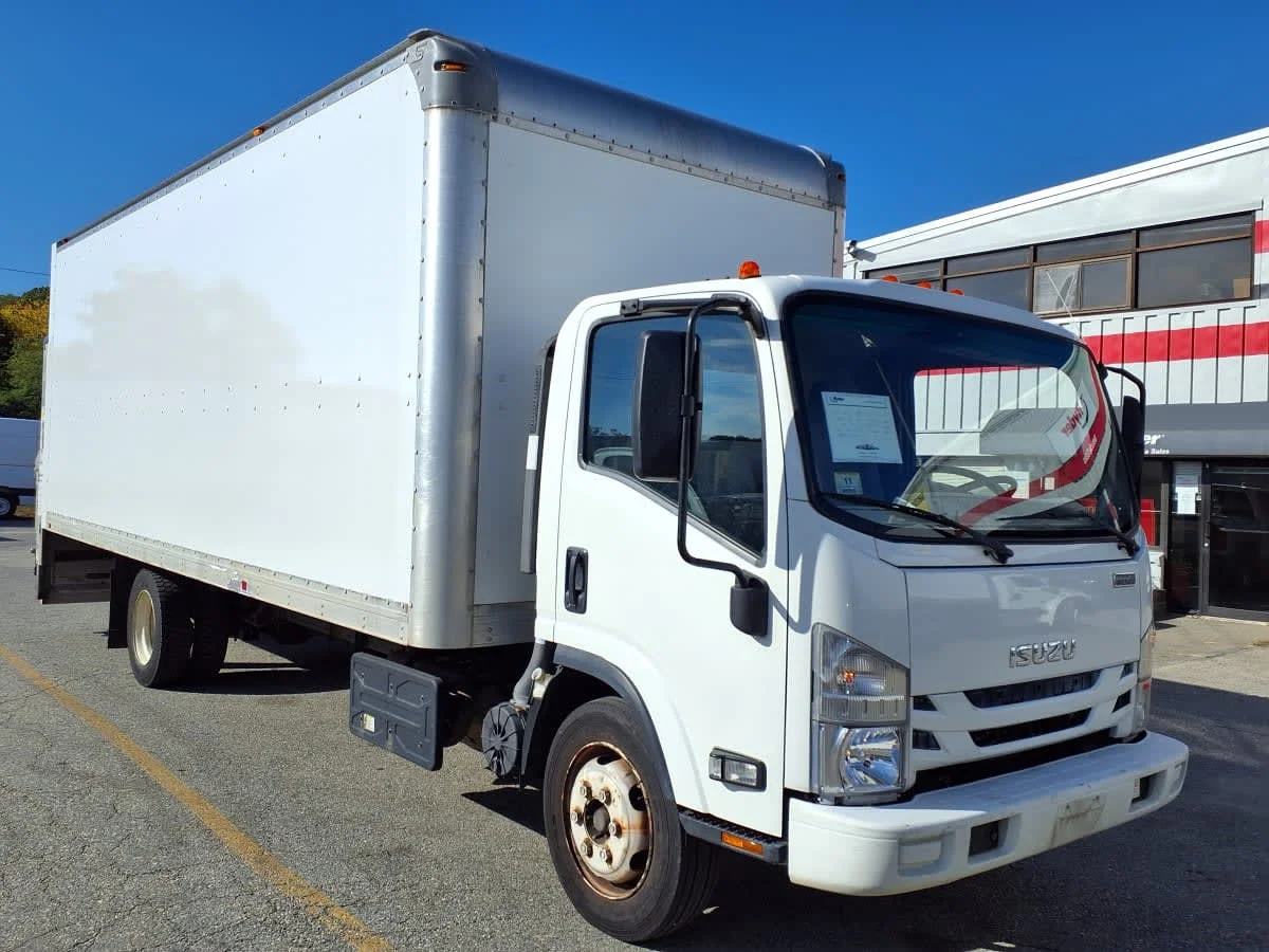 2020 Isuzu NRR - image 3