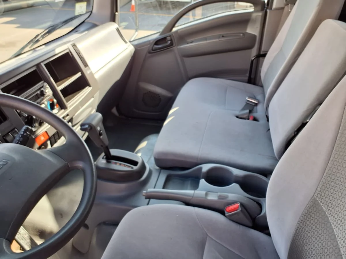 2020 Isuzu NRR in Salisbury, MA — photo 7