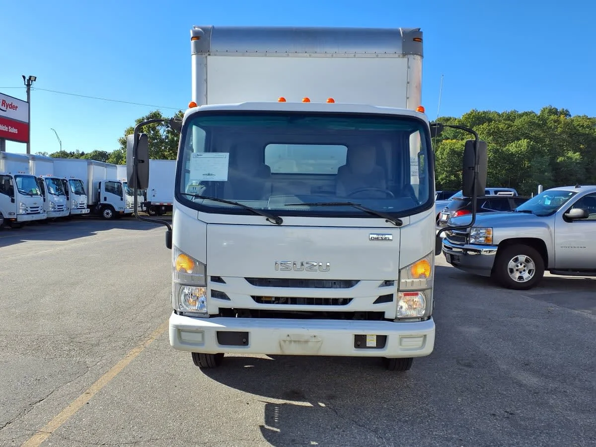 2020 Isuzu NRR in Salisbury, MA — photo 2