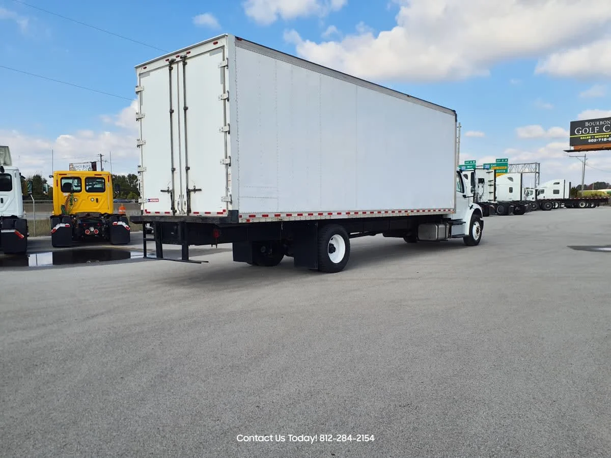 2019 Freightliner M2 106 in Clarksville, IN — photo 4