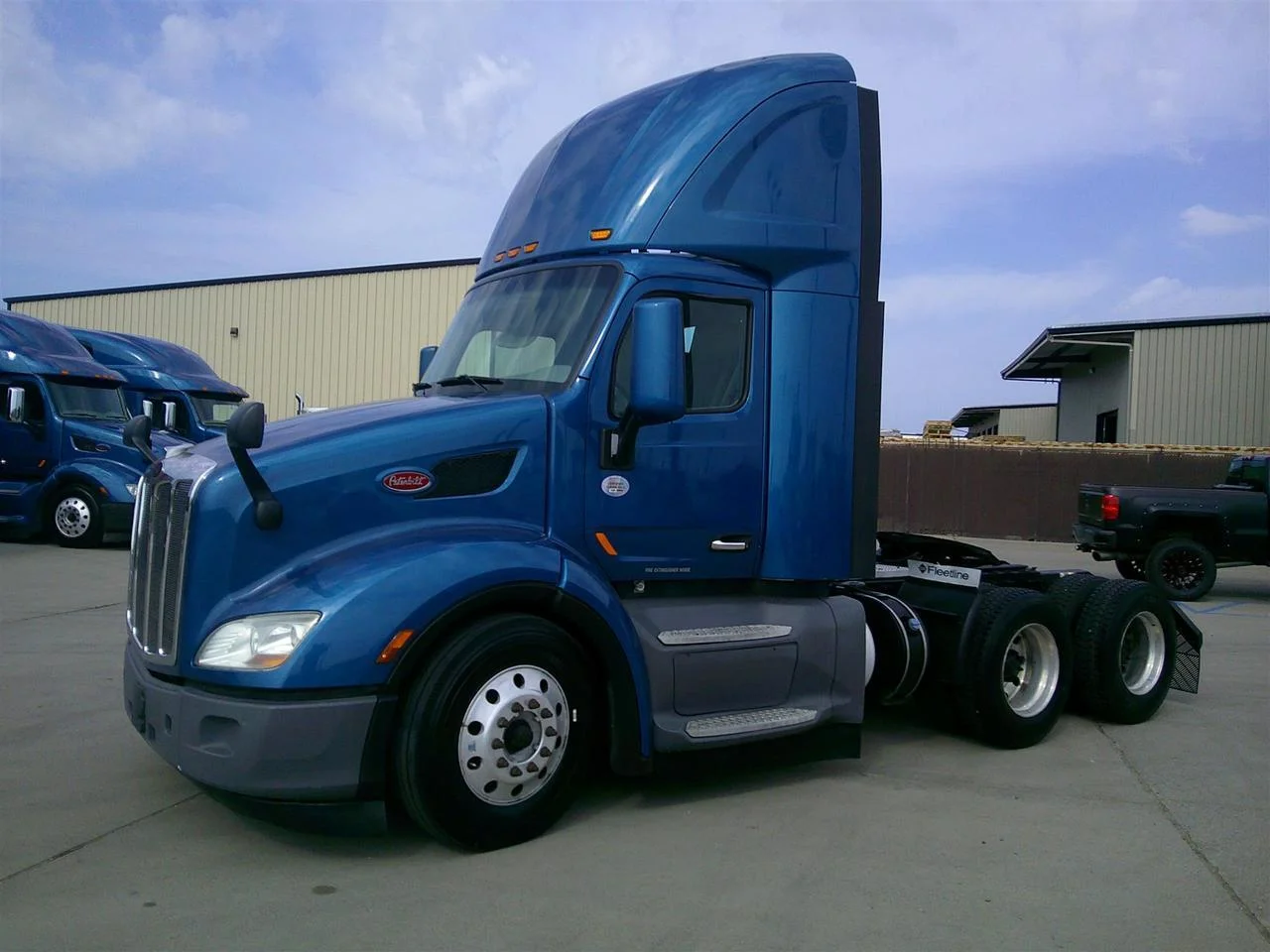 2018 Peterbilt 579 in Eau Claire, WI — photo 12