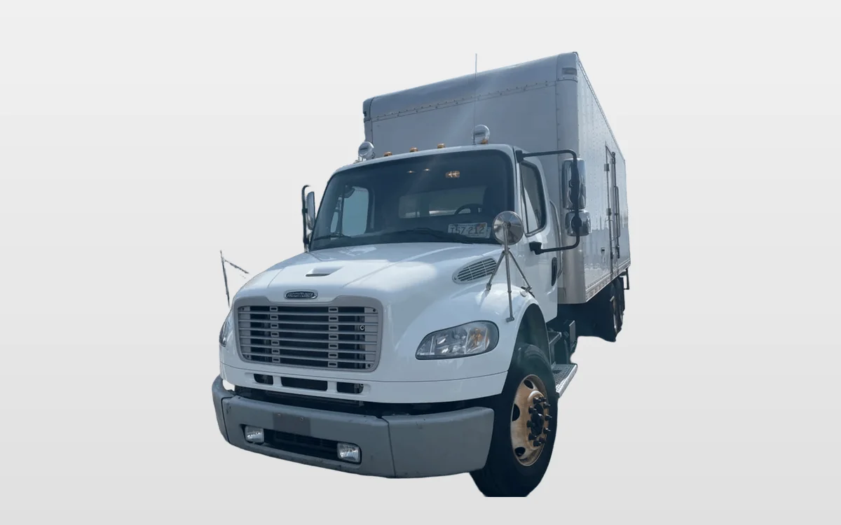 2018 Freightliner M2 106 - image 1