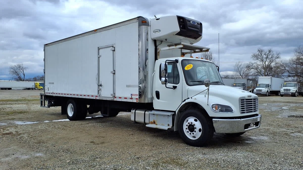 2020 Freightliner M2 106 in West Chester, OH — photo 3