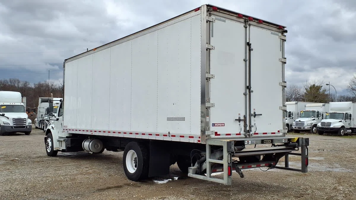 2020 Freightliner M2 106 in West Chester, OH — photo 6
