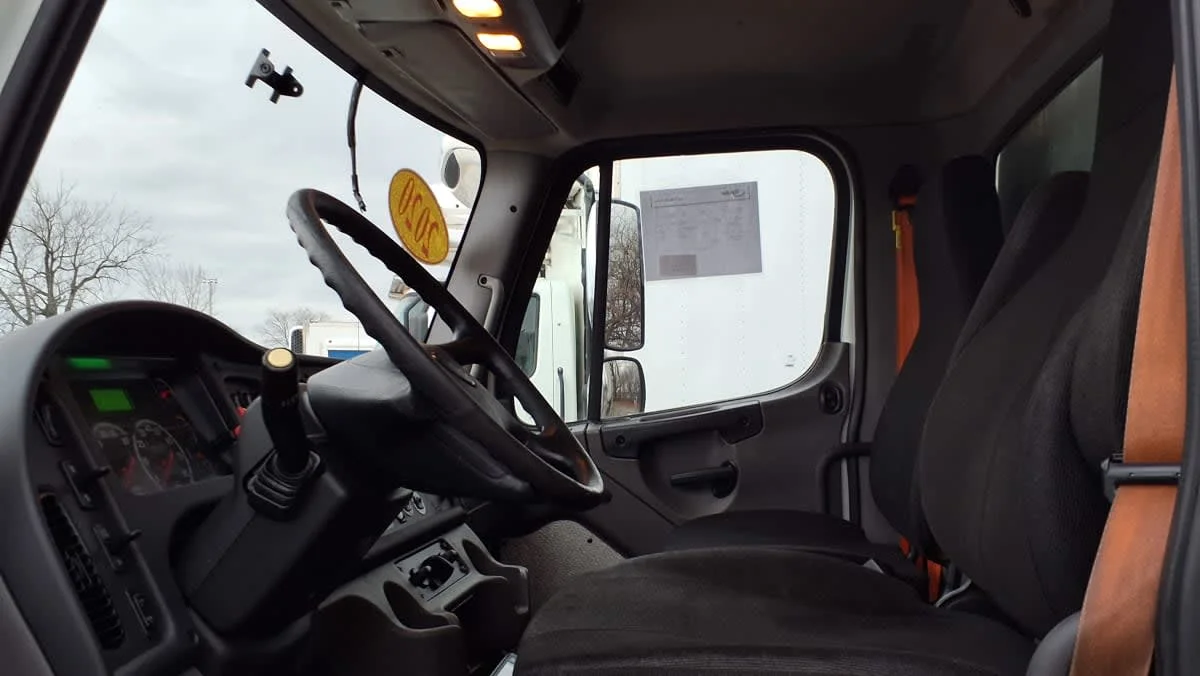 2020 Freightliner M2 106 in West Chester, OH — photo 8