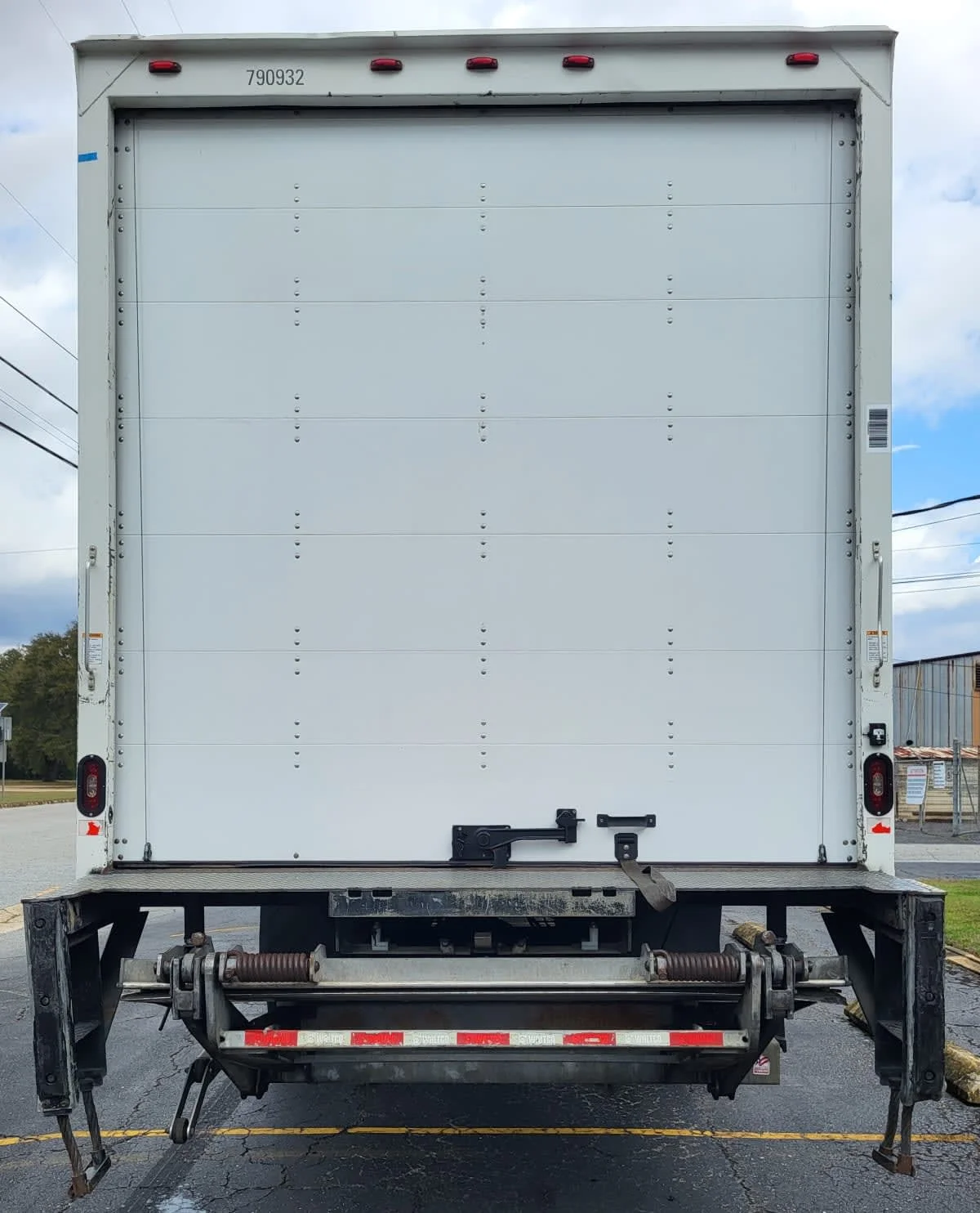 2018 Freightliner M2 106 in Jacksonville, FL — photo 3