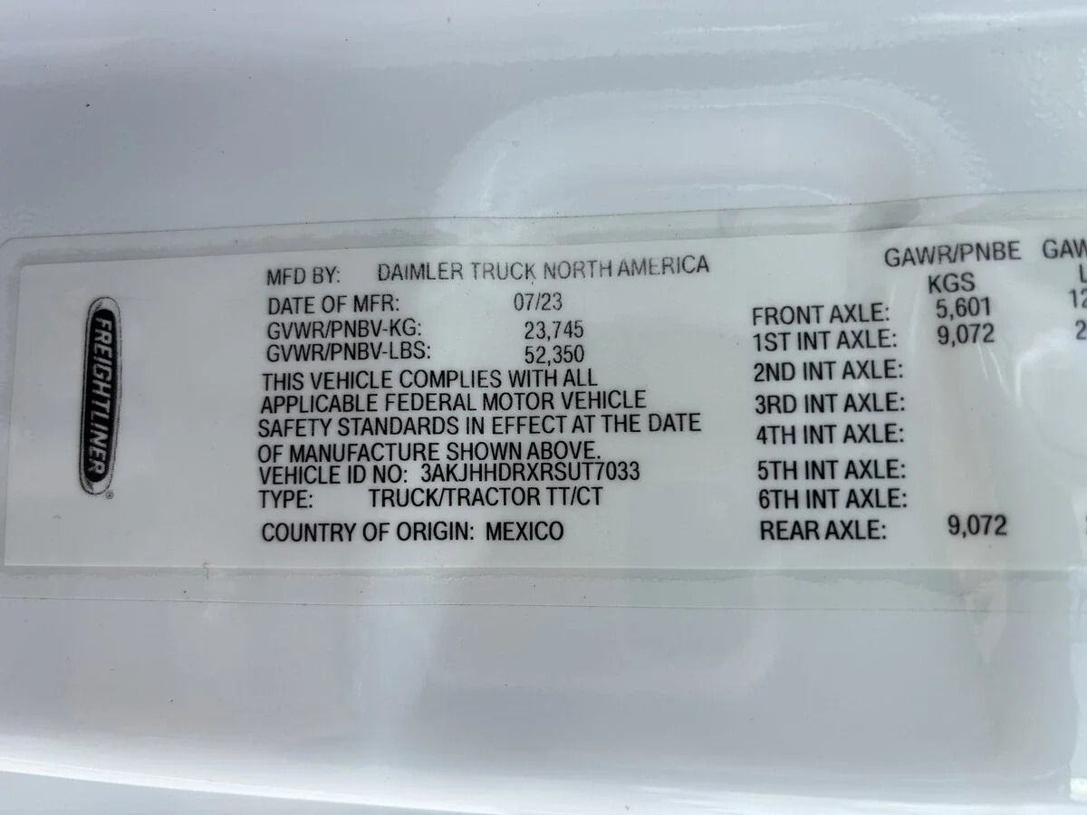 2024 Freightliner Cascadia - image 30
