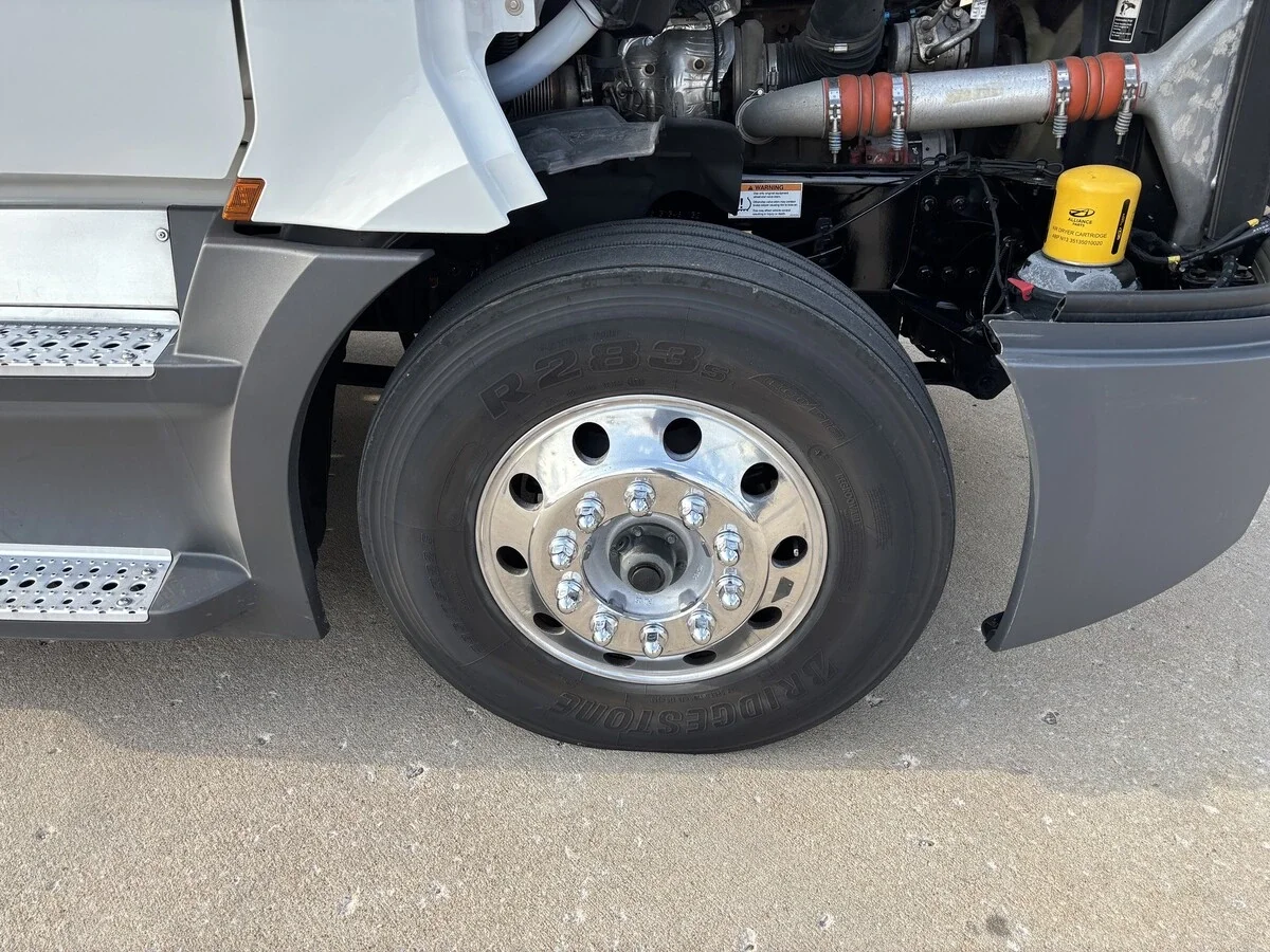 2024 Freightliner Cascadia - image 29