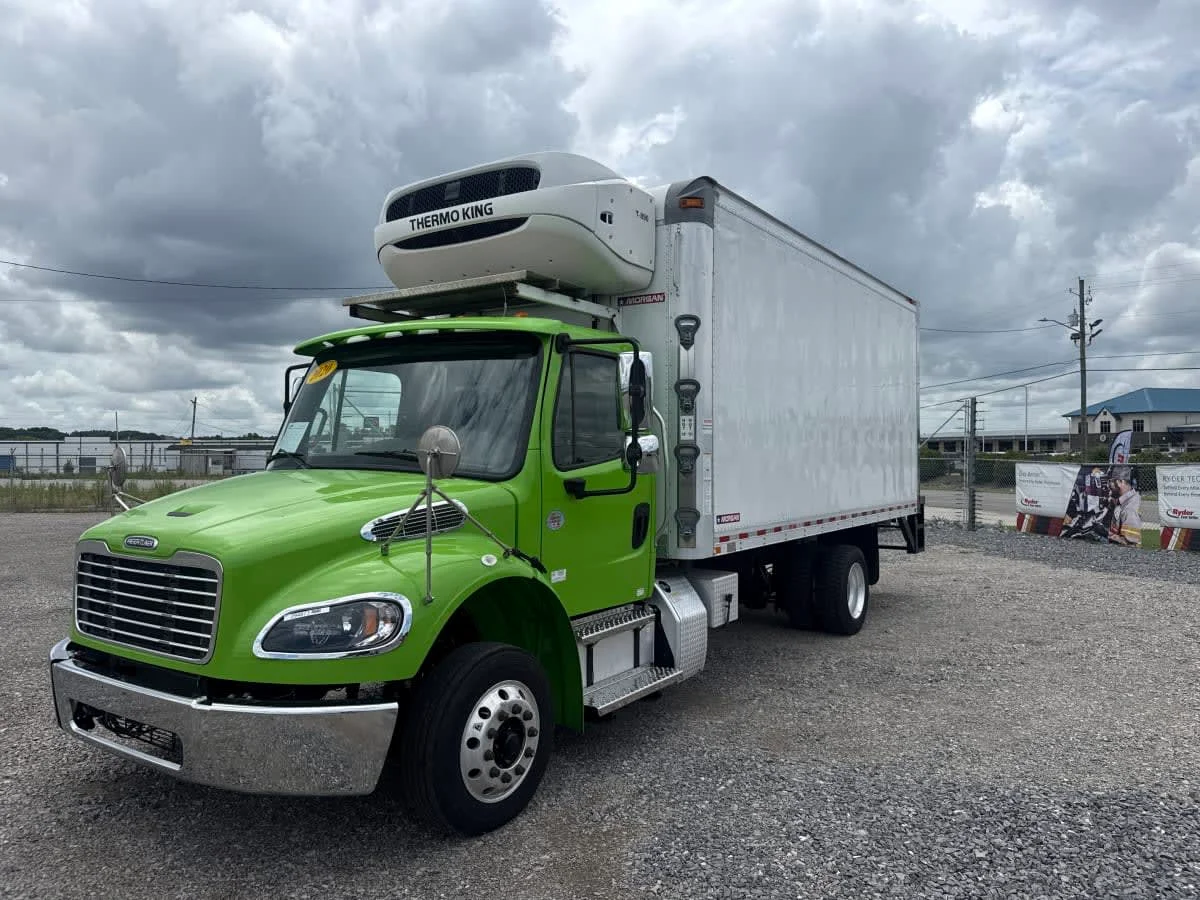 2020 Freightliner M2 106