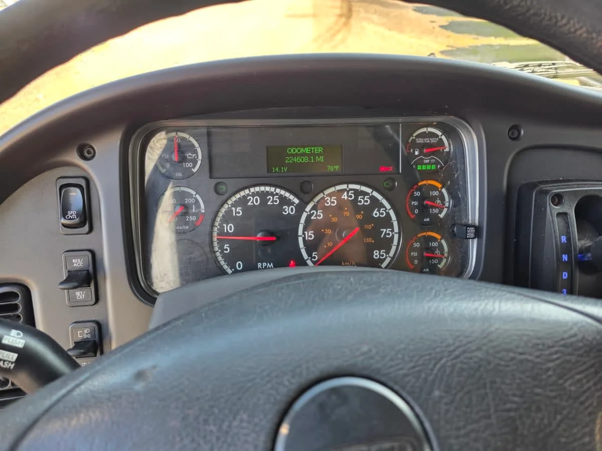 2020 Freightliner M2 106 - image 10