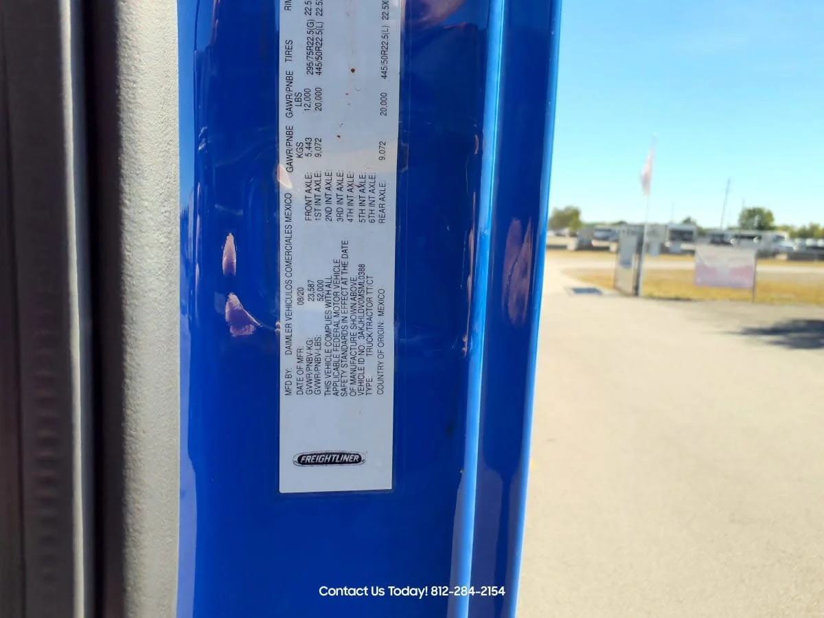 2021 Freightliner Cascadia - image 10