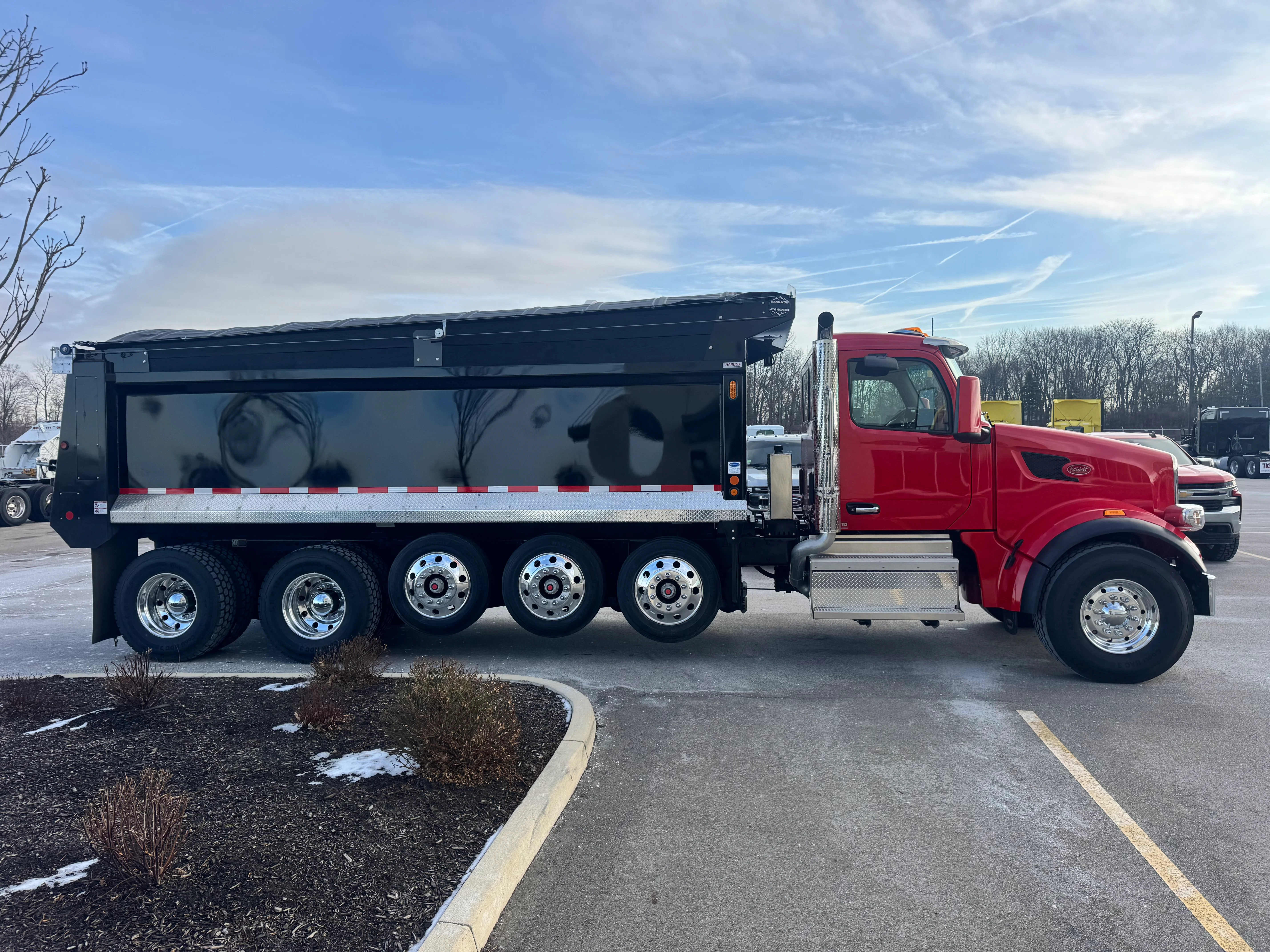 2026 Peterbilt 567 in Dayton, OH — photo 6