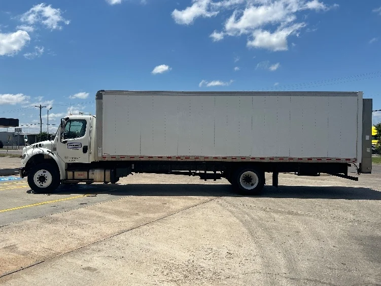 2020 Freightliner eM2 in Oklahoma City, OK — photo 4