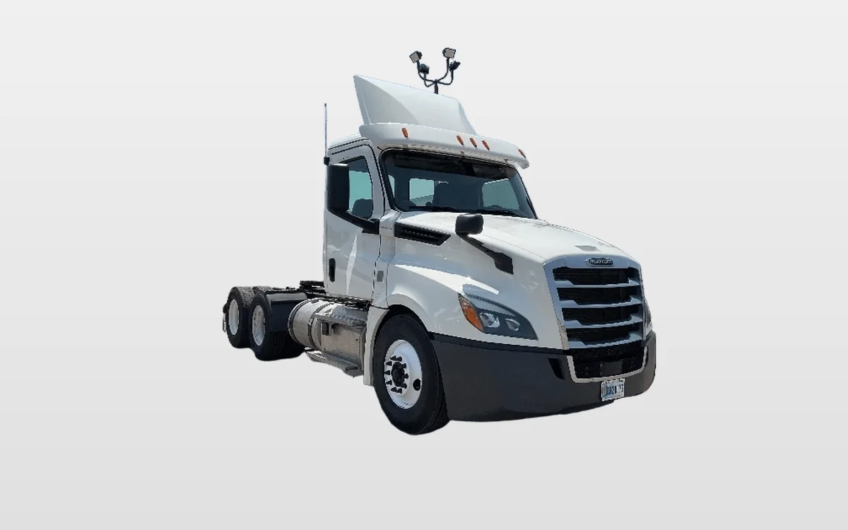 2019 Freightliner - image 1