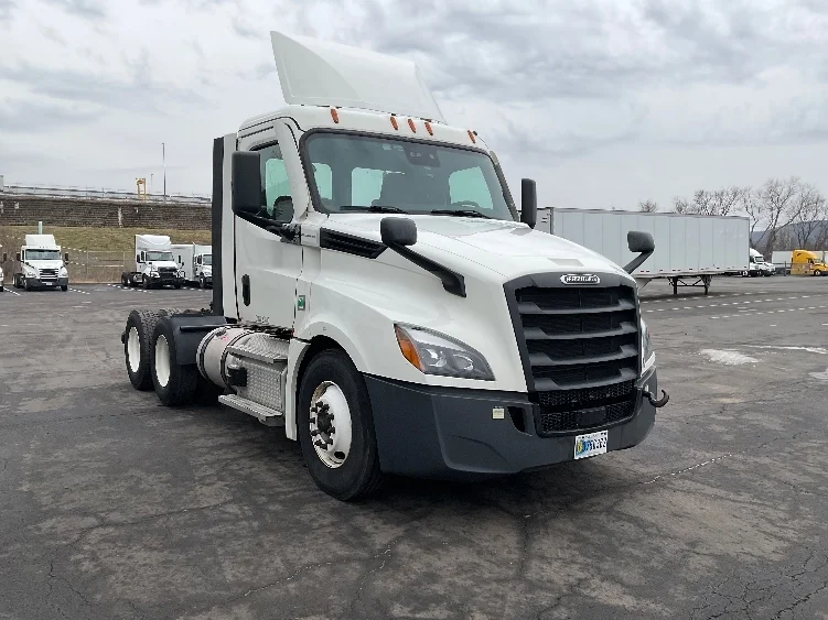 2021 Freightliner Cascadia in Binghamton, NY