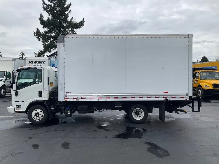 2021 Isuzu NPR - image 4