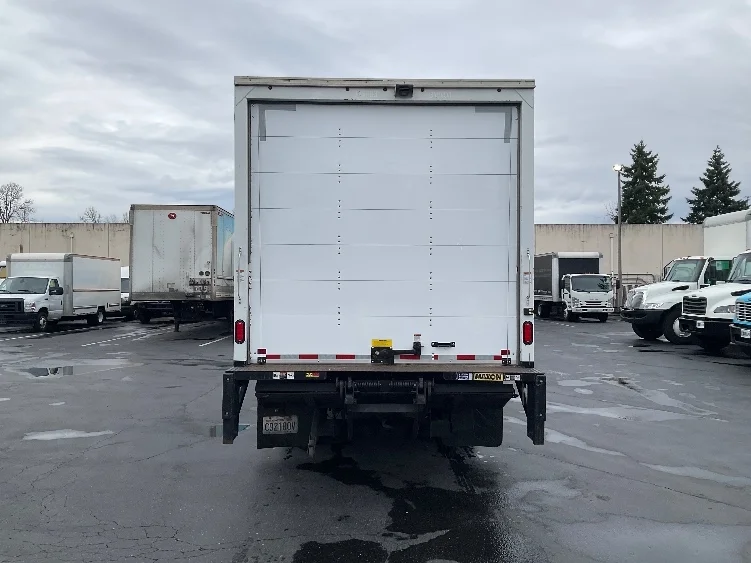 2021 Isuzu NPR - image 7