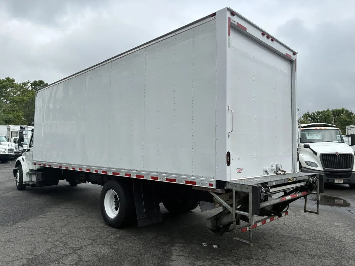 2019 Freightliner M2 106 in Newark, NJ — photo 6