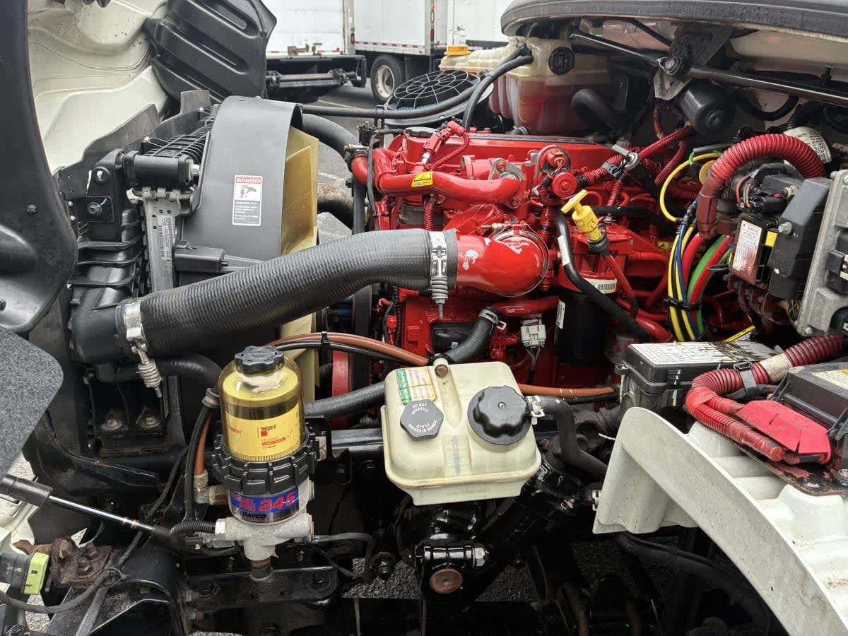 2019 Freightliner M2 106 in Newark, NJ — photo 9