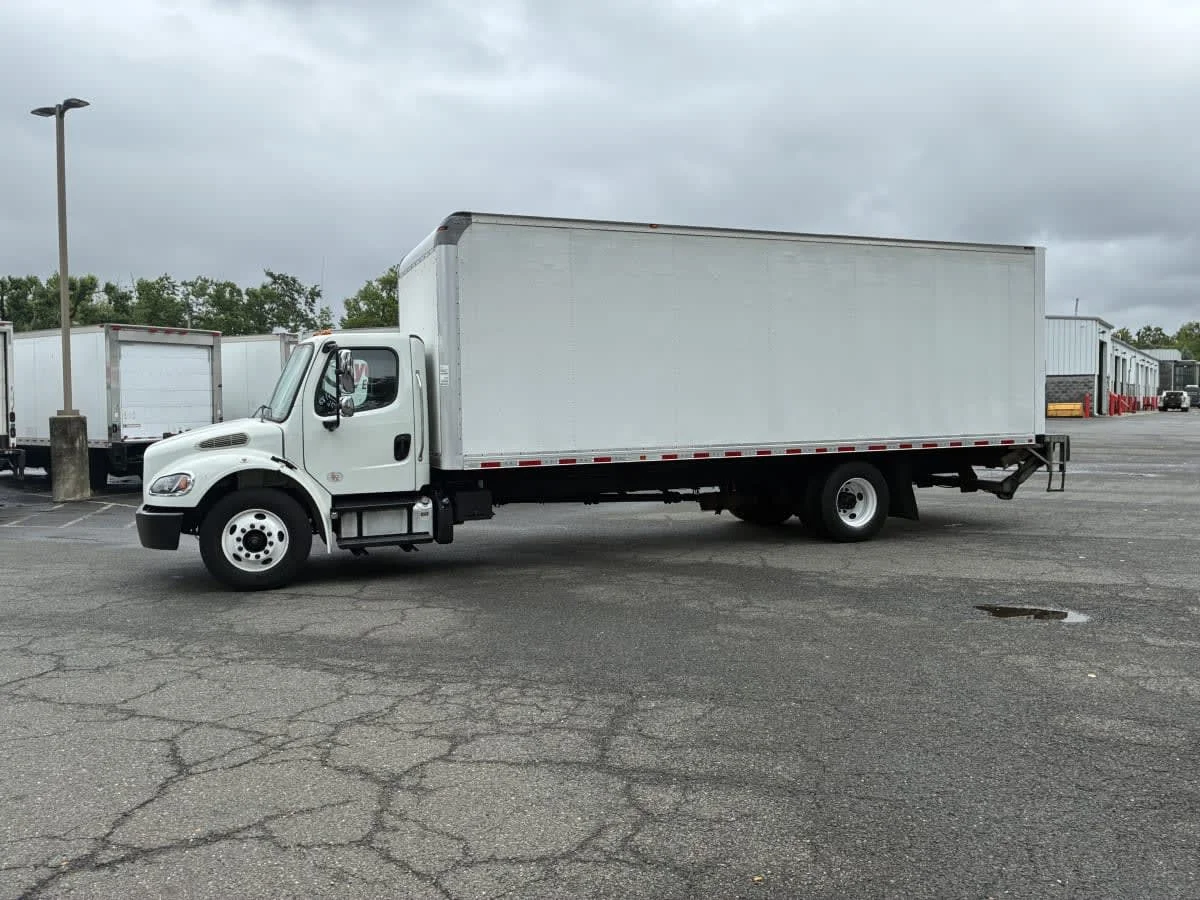2019 Freightliner M2 106 in Newark, NJ — photo 13