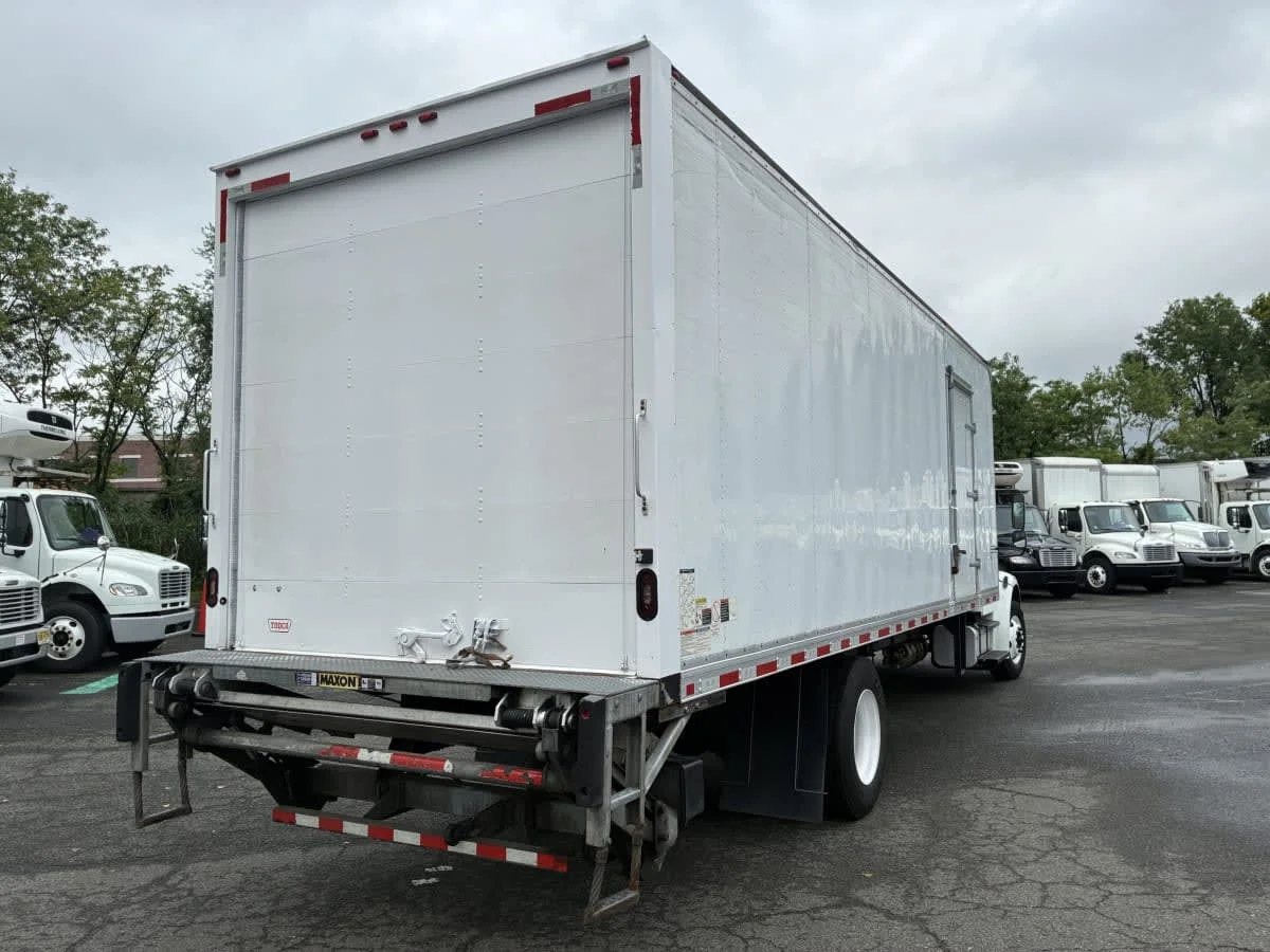 2019 Freightliner M2 106 in Newark, NJ — photo 4