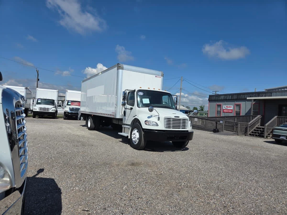 2022 Freightliner M2 106 in St. Rose, LA — photo 3