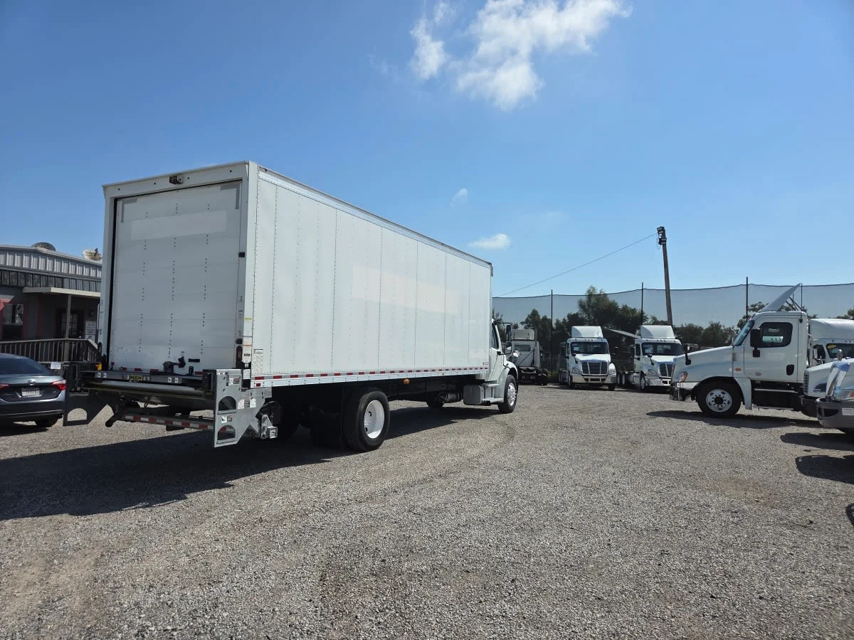 2022 Freightliner M2 106 in St. Rose, LA — photo 4