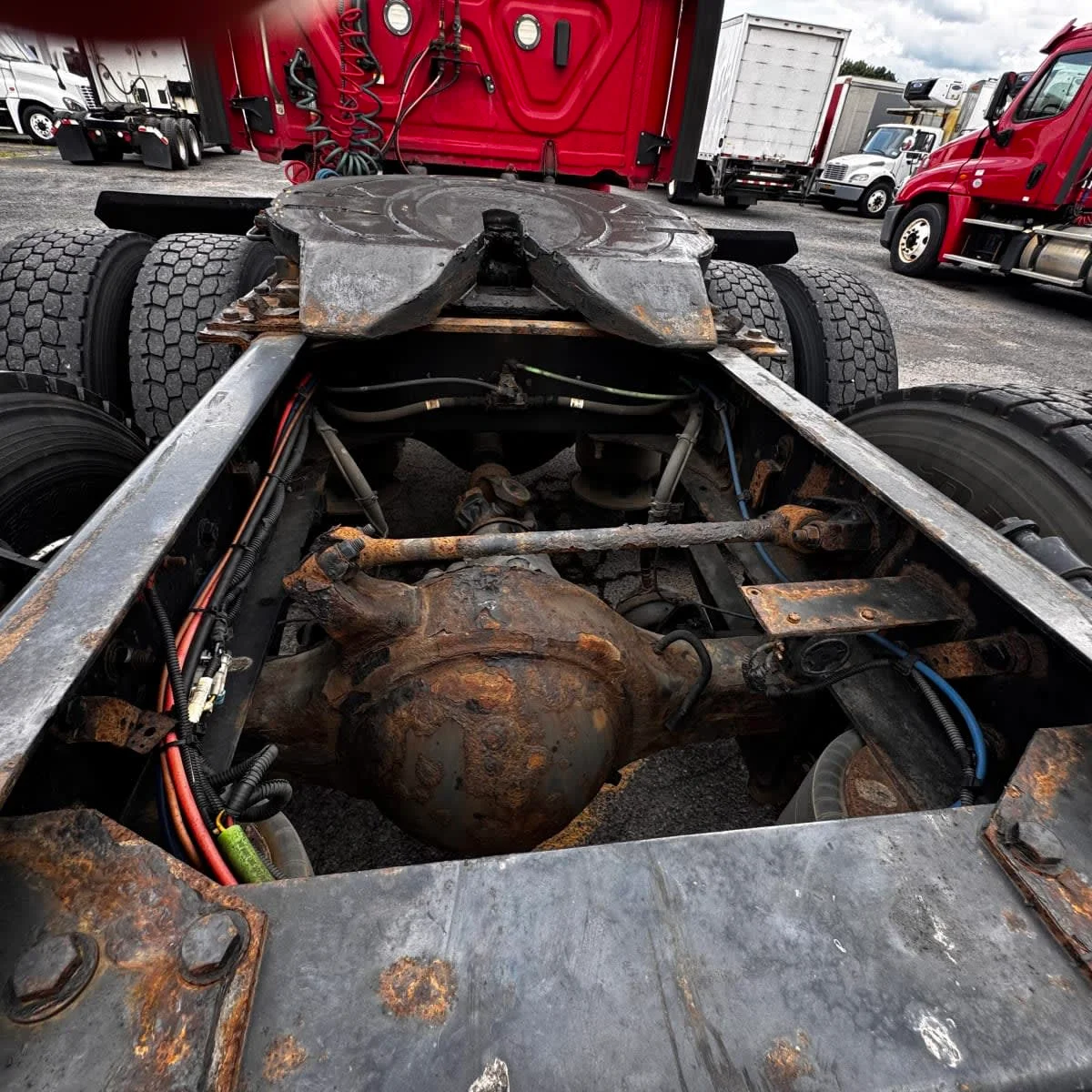 2019 Freightliner Cascadia - image 10