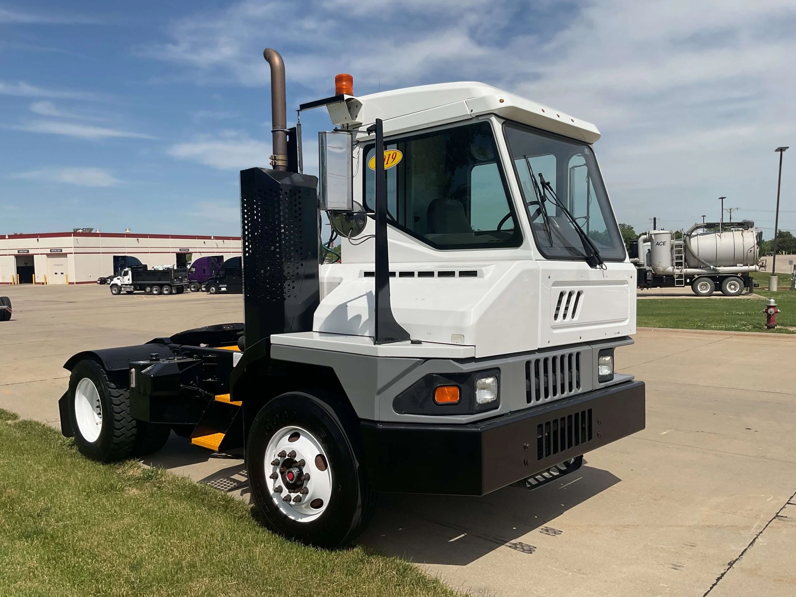 2019 Ottawa T2 in Dubuque, IA — photo 3