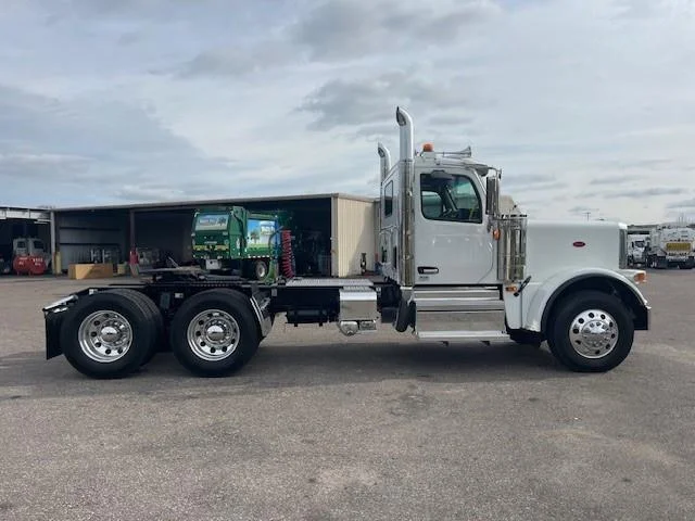 2026 Peterbilt 589 in Tampa, FL — photo 6