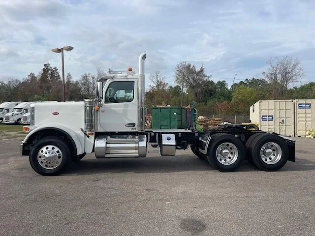 2026 Peterbilt 589 in Tampa, FL — photo 3