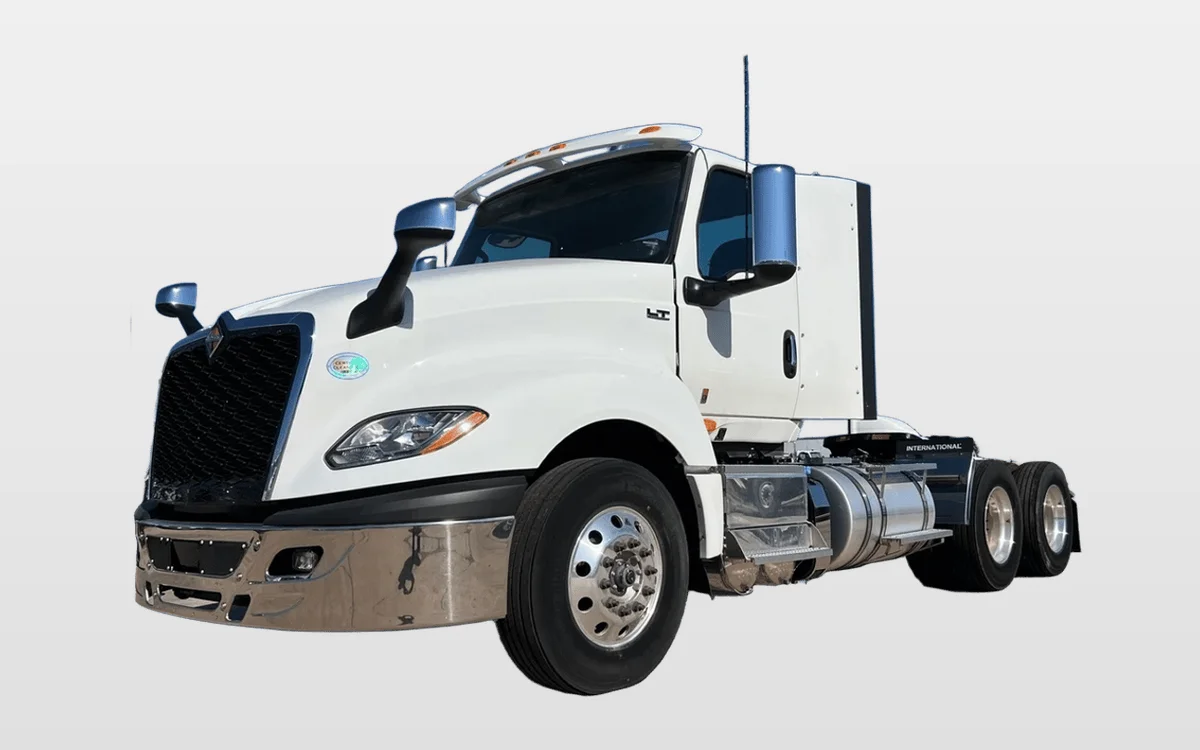 2025 International LT - image 1