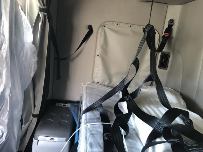 2025 Peterbilt 579 — photo 12