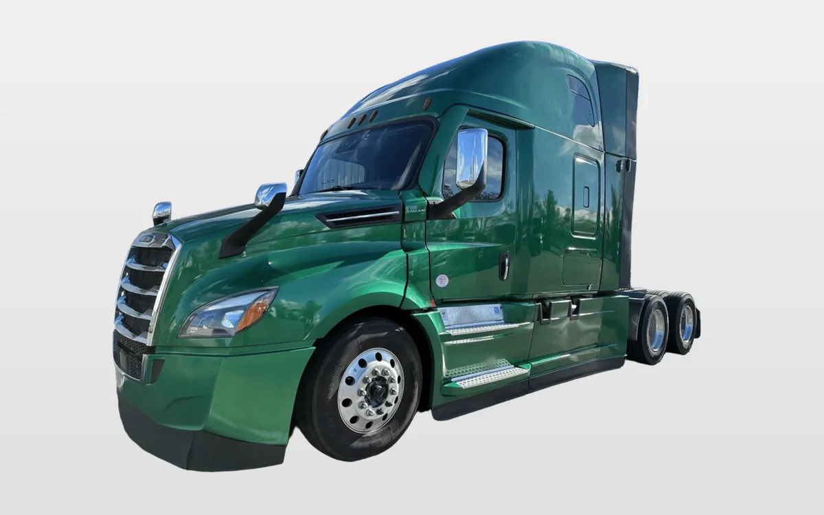 2022 Freightliner Cascadia in Pacific, WA