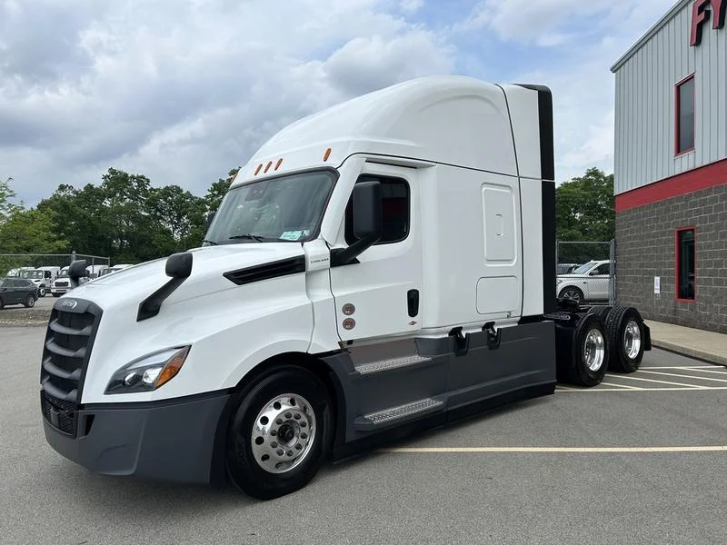 2026 Freightliner Cascadia - image 8